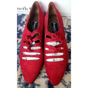 Vintage Kenneth Cole Red Suede Row Bow Flats Size 8